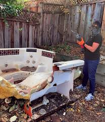 Best Garage Cleanout  in Brown City, MI